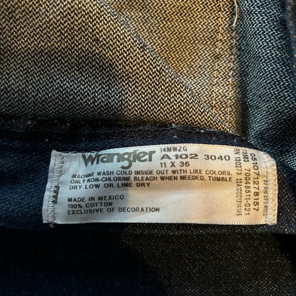 Wrangler Women's High Rise Slim Fit Cowboy Cut - 11 / 36 - Picture 3 of 5